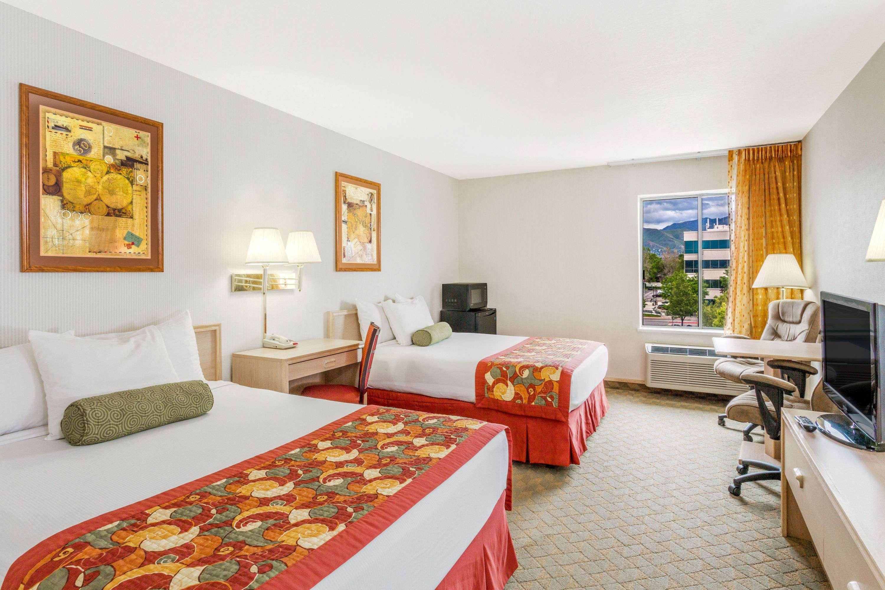 Rodeway Inn & Suites Salt Lake City Downtown Экстерьер фото